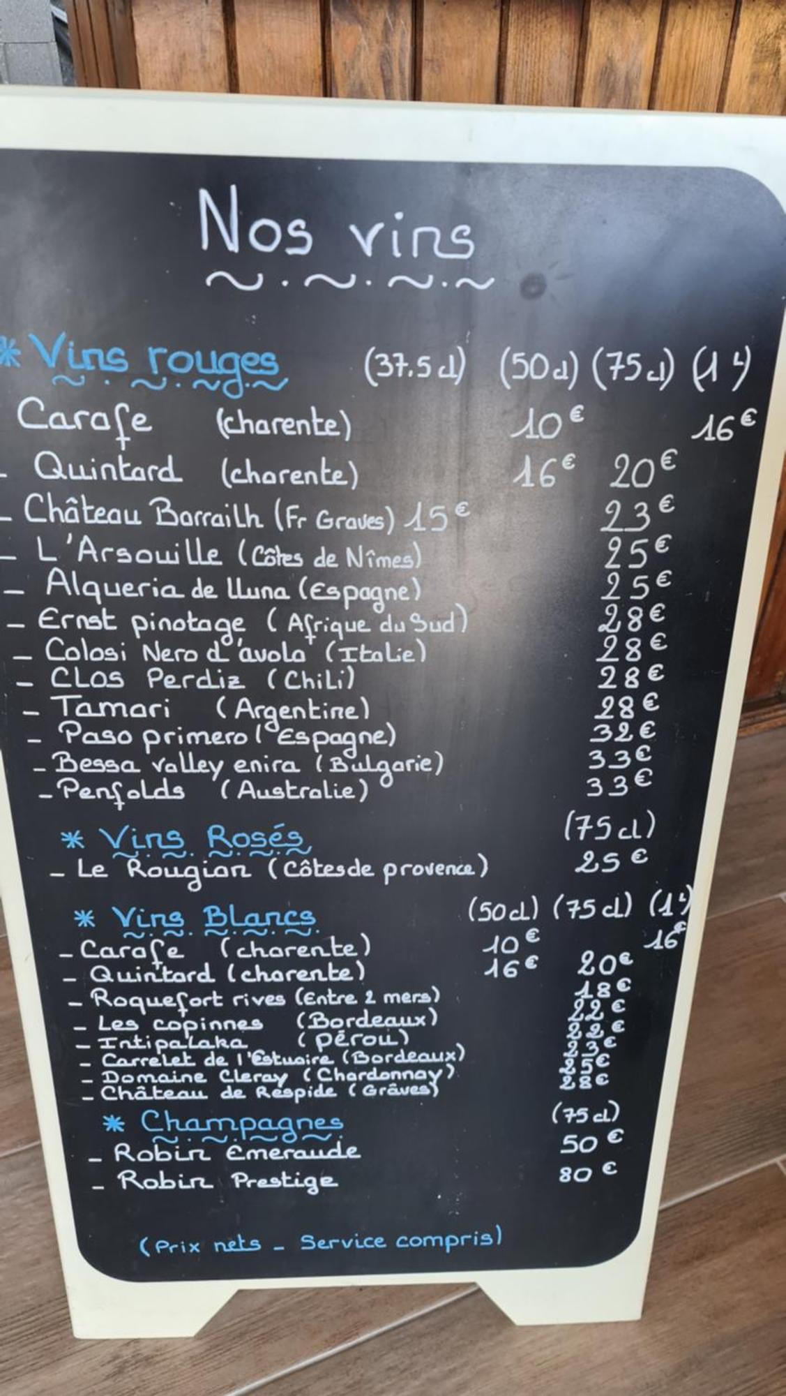 Gites De 2 A 11 Personnes Au Domaine D'Usson Echebrune エクステリア 写真